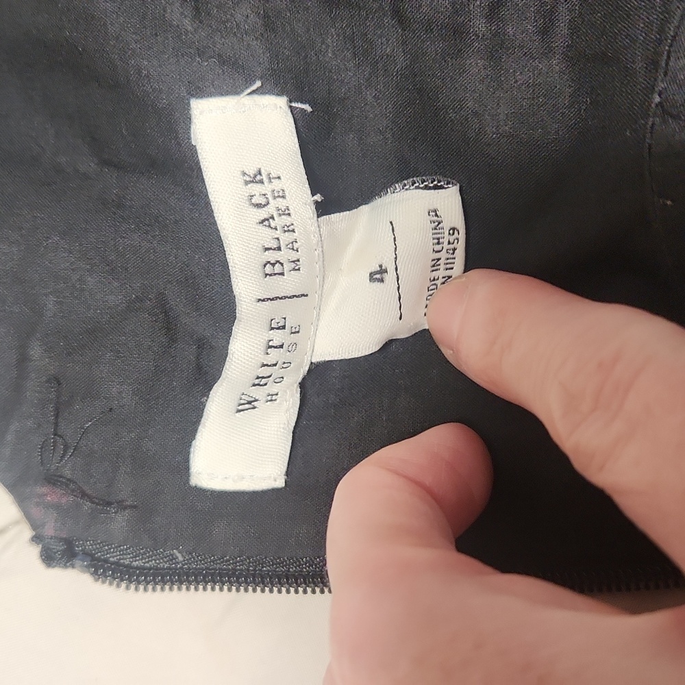 White House Black Market Floral Dress, Size 4 - Picture 10 of 10